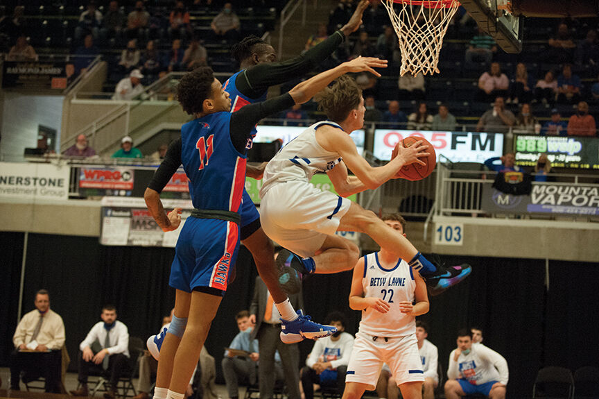 3-23 bl brady robinson.jpg